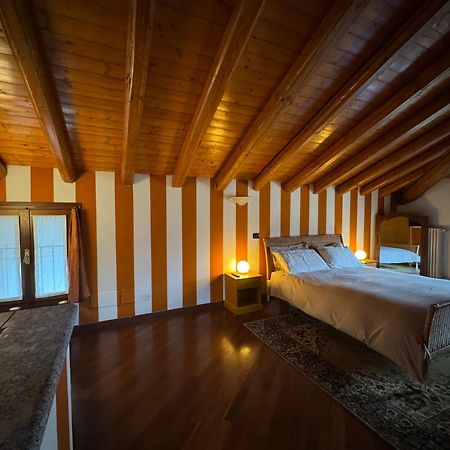 Casa Vacanza Castagna Несо Екстериор снимка