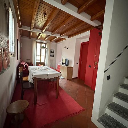 Casa Vacanza Castagna Несо Екстериор снимка