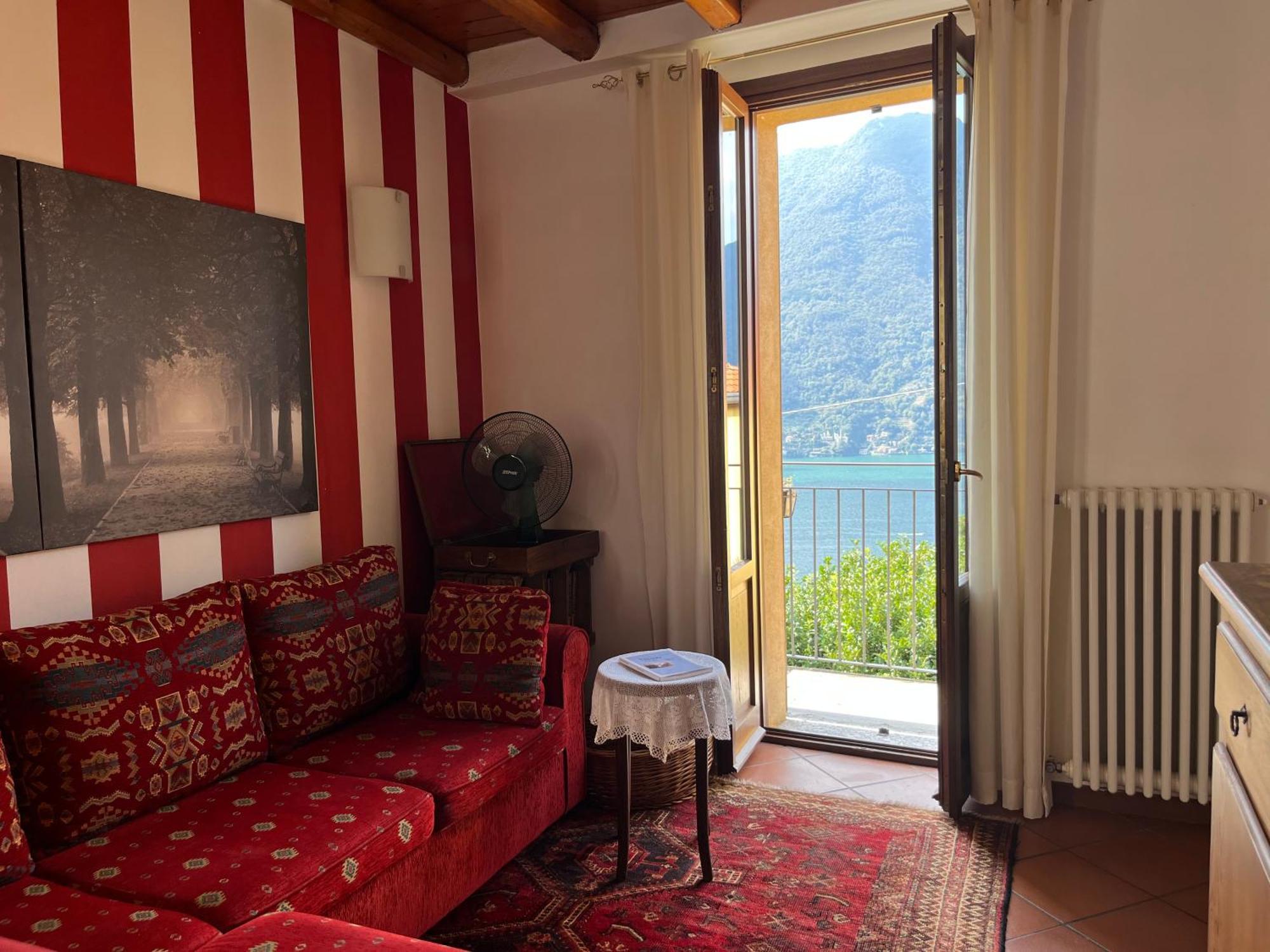 Casa Vacanza Castagna Несо Екстериор снимка