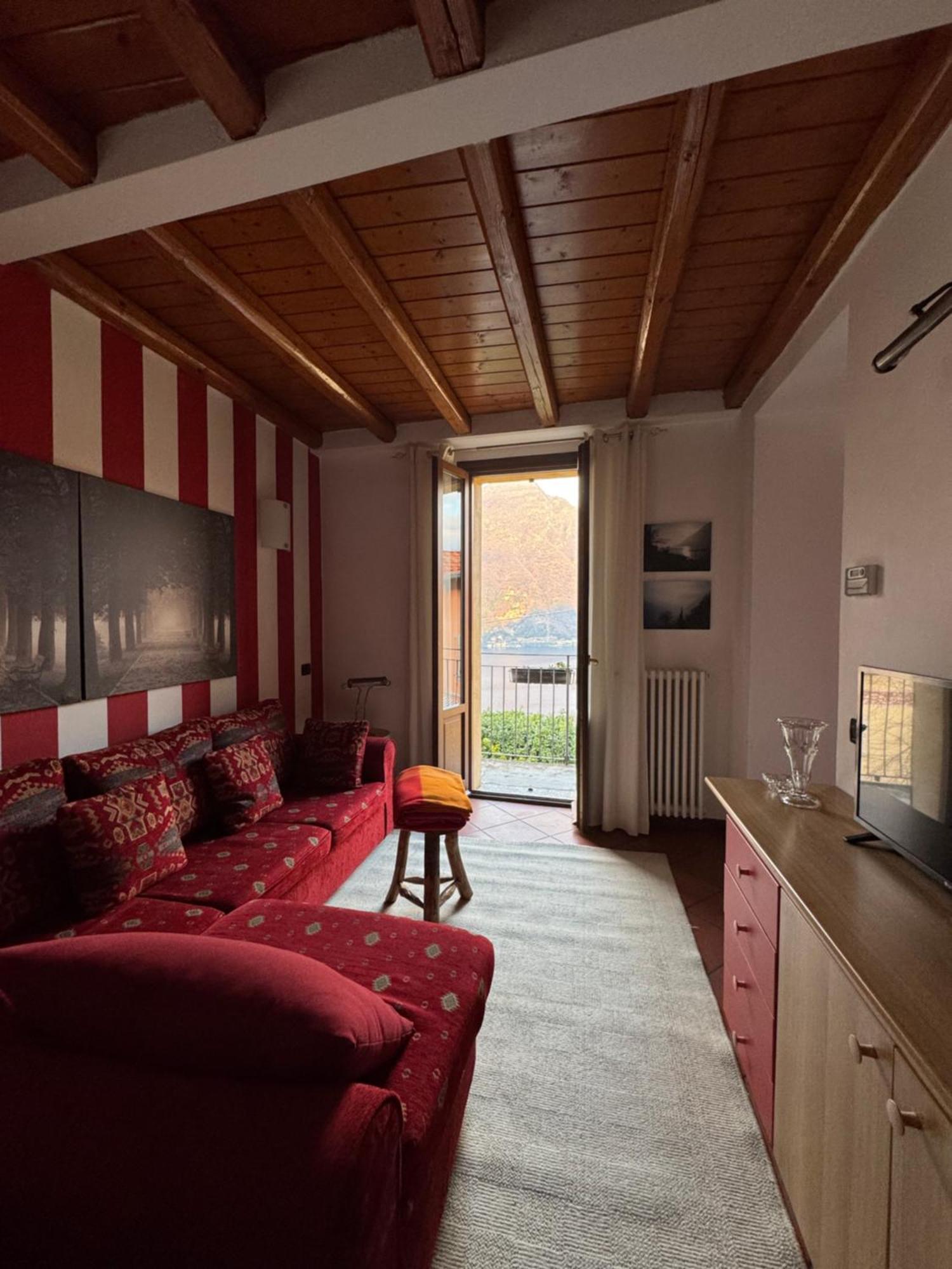 Casa Vacanza Castagna Несо Екстериор снимка
