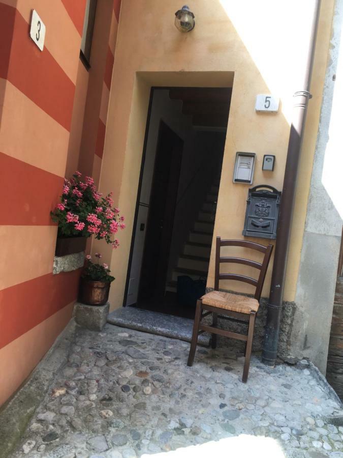 Casa Vacanza Castagna Несо Екстериор снимка